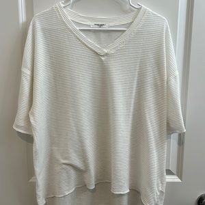 Vici oversized white tee size small